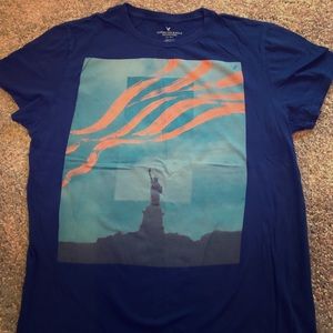 American Eagle tee